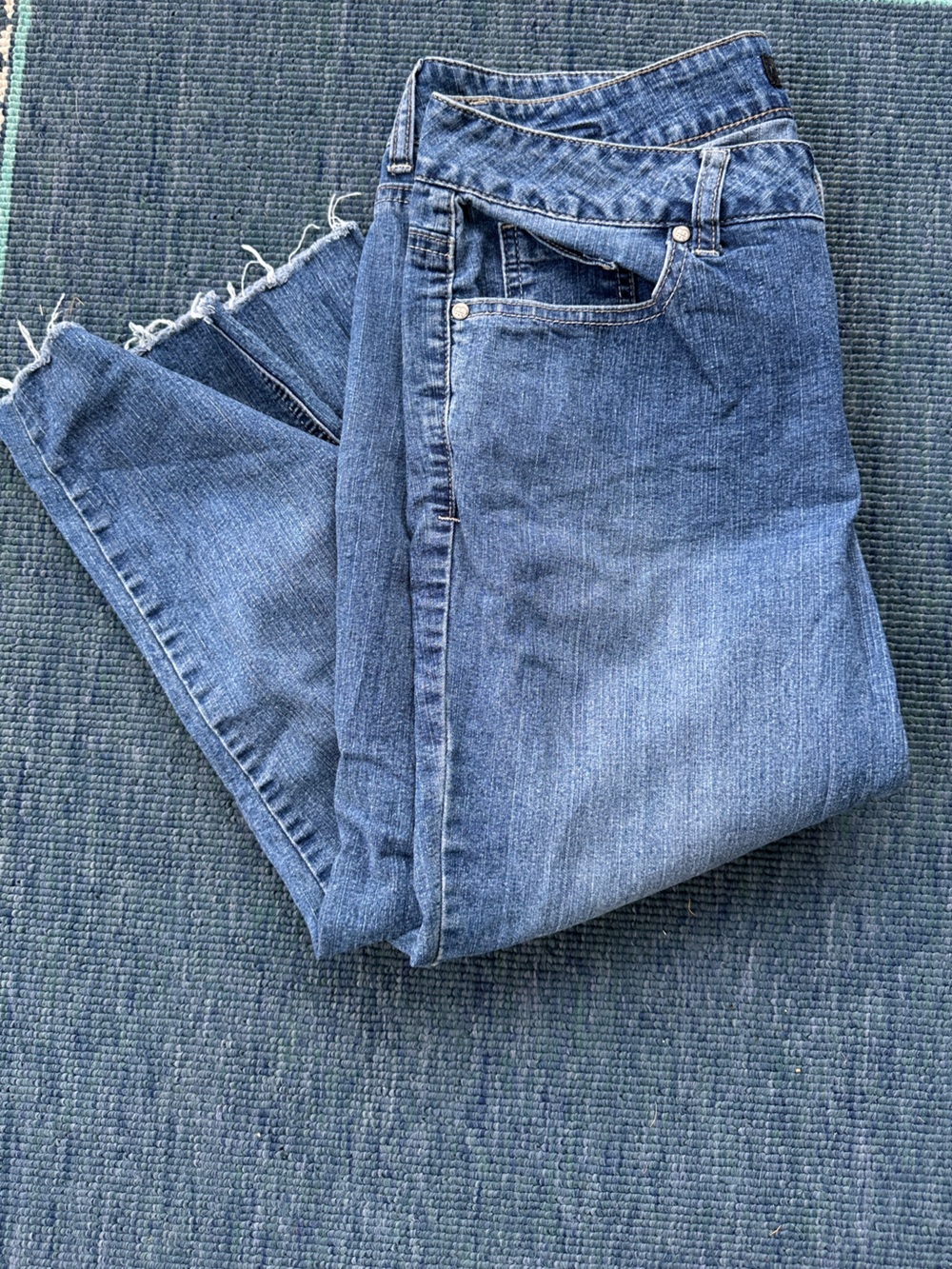 Beau Dawson super soft Classic High-Rise Ankle Cropped Jeans - Blue size 8
